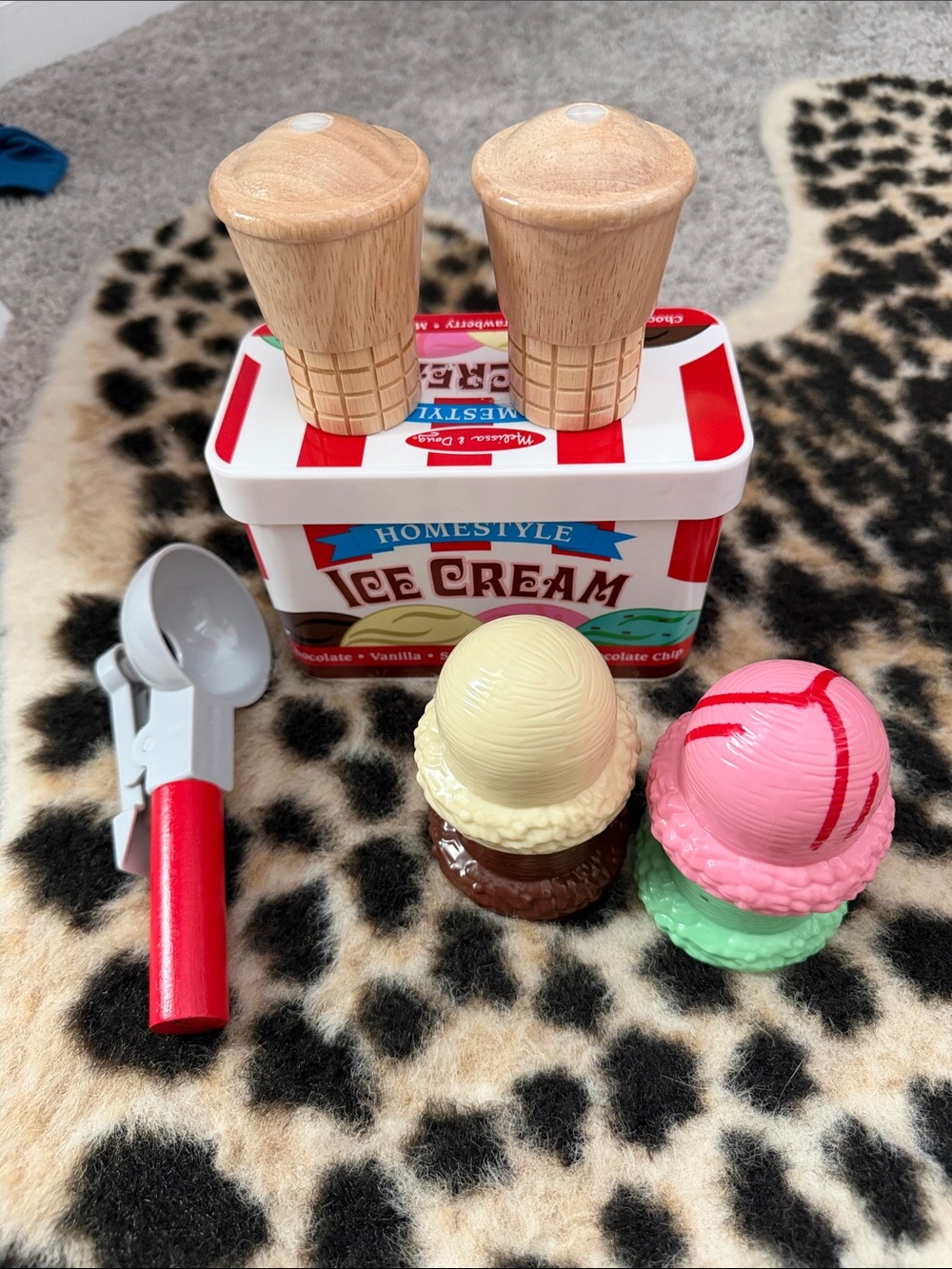Melissa & Doug Wooden Ice Cream Playset